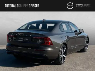 VOLVO S60 B5 AWD Mild-Hybrid Plus Dark ACC BLIS LED