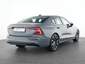 VOLVO S60 B4 Plus Dark 360 Panorama H&K StHz 20