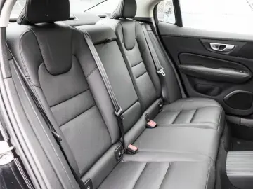 VOLVO S60 T8 AWD Ultimate Dark Recharge Plug-In Hybrid