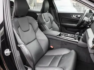 VOLVO S60 T8 AWD Ultimate Dark Recharge Plug-In Hybrid