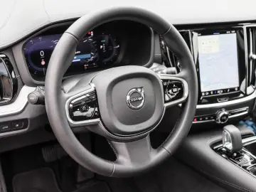 VOLVO S60 T8 AWD Ultimate Dark Recharge Plug-In Hybrid