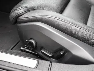 VOLVO S60 T8 AWD Ultimate Dark Recharge Plug-In Hybrid