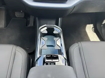 VOLVO EX30 Single Motor Plus 2WD Pure Electric