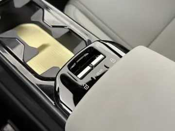 VOLVO EX30 Plus 2WD Pure Electric H K ACC LED