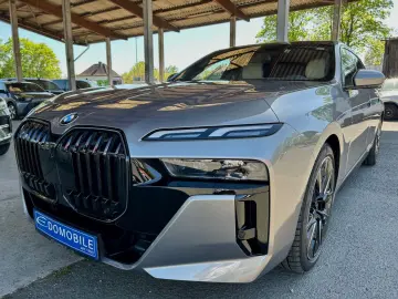BMW i7 xDrive60 M-PAKET PRO EX-LOUNGE TV  3.800 KM