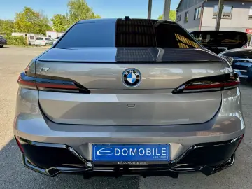 BMW i7 xDrive60 M-PAKET PRO EX-LOUNGE TV  3.800 KM