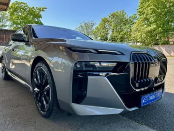 BMW i7 xDrive60 M-PAKET PRO EX-LOUNGE TV  3.800 KM
