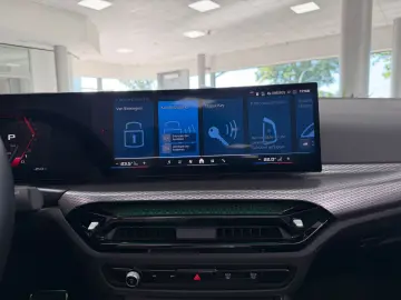 BMW M4 xDrive Competition Cabrio HUD H-K ACC 360