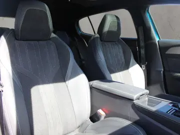 PEUGEOT 408 PureTech 130 EAT8 GT