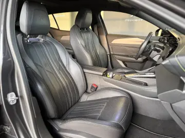 PEUGEOT 408 225PS GT Kamera Focal Leder Navi LED DAB