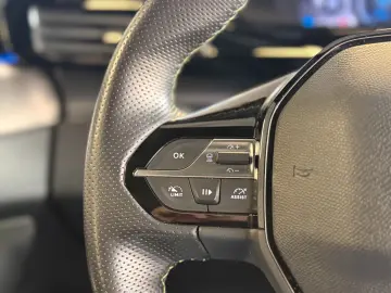 PEUGEOT 408 225PS GT Kamera Focal Leder Navi LED DAB