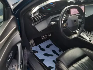 PEUGEOT 408 GT 16 PHEV 180 eEAT8 AMBI KAM LEDER PANO 19