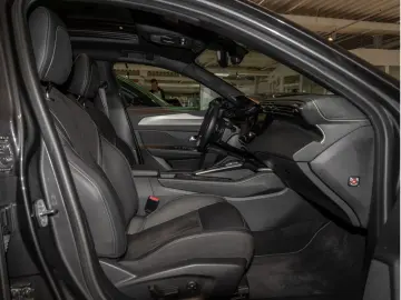 PEUGEOT 408 GT Plug-In Hybrid 225 e-EAT8 ACC MATRIX-LED