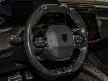 PEUGEOT 408 GT Plug-In Hybrid 225 e-EAT8 ACC MATRIX-LED