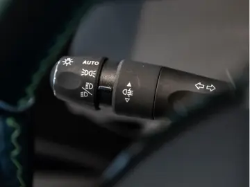 PEUGEOT 408 GT Plug-In Hybrid 225 e-EAT8 ACC MATRIX-LED