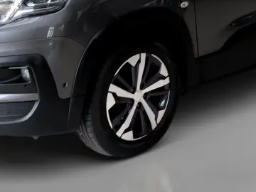 PEUGEOT Rifter L2 PureTech 130 EAT8 Allure Navi ACC Kame