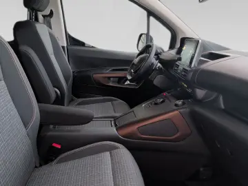 PEUGEOT Rifter L2 PureTech 130 EAT8 Allure Navi ACC Kame