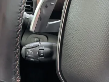 PEUGEOT Rifter L2 PureTech 130 EAT8 Allure Navi ACC Kame