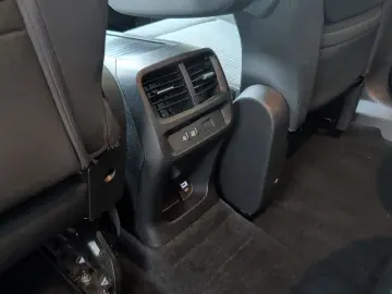 PEUGEOT Rifter L2 PureTech 130 EAT8 Allure Navi ACC Kame