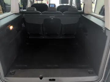 PEUGEOT Rifter L2 PureTech 130 EAT8 Allure Navi ACC Kame