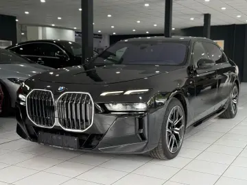 BMW 740d xDrive M-PAKET FOND-TV B&W EXECUTIVE MASSAG