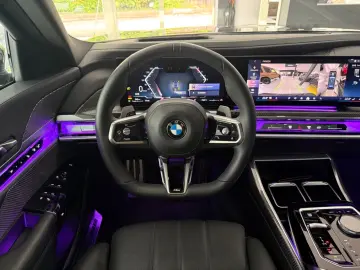 BMW 740d xDrive M-PAKET FOND-TV B&W EXECUTIVE MASSAG