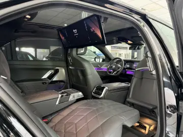 BMW 740d xDrive M-PAKET FOND-TV B&W EXECUTIVE MASSAG