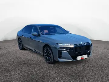 BMW 740d xDrive M Sport Panorama AHK SHZ
