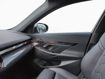 BMW 550e xDrive M Sport PRO IcGlow HUD 360  ACC H K