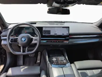 BMW 550e xDrive M Sport PRO IcGlow HUD 360  ACC H K
