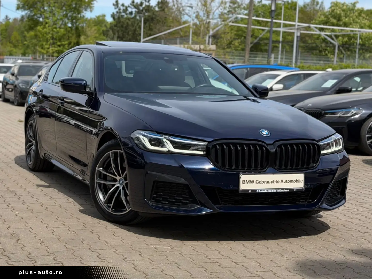 BMW 545e xDrive M-Sportpaket Laser Glasdach Massage