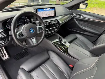 BMW 545e xDrive M-Sportpaket Laser Glasdach Massage