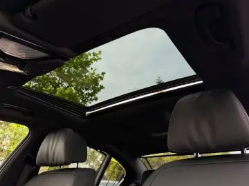 BMW 545e xDrive M-Sportpaket Laser Glasdach Massage