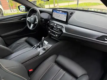 BMW 545e xDrive M-Sportpaket Laser Glasdach Massage
