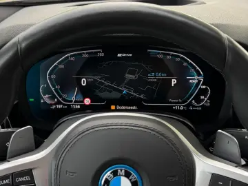 BMW 545e xDrive M-Sportpaket Laser Glasdach Massage