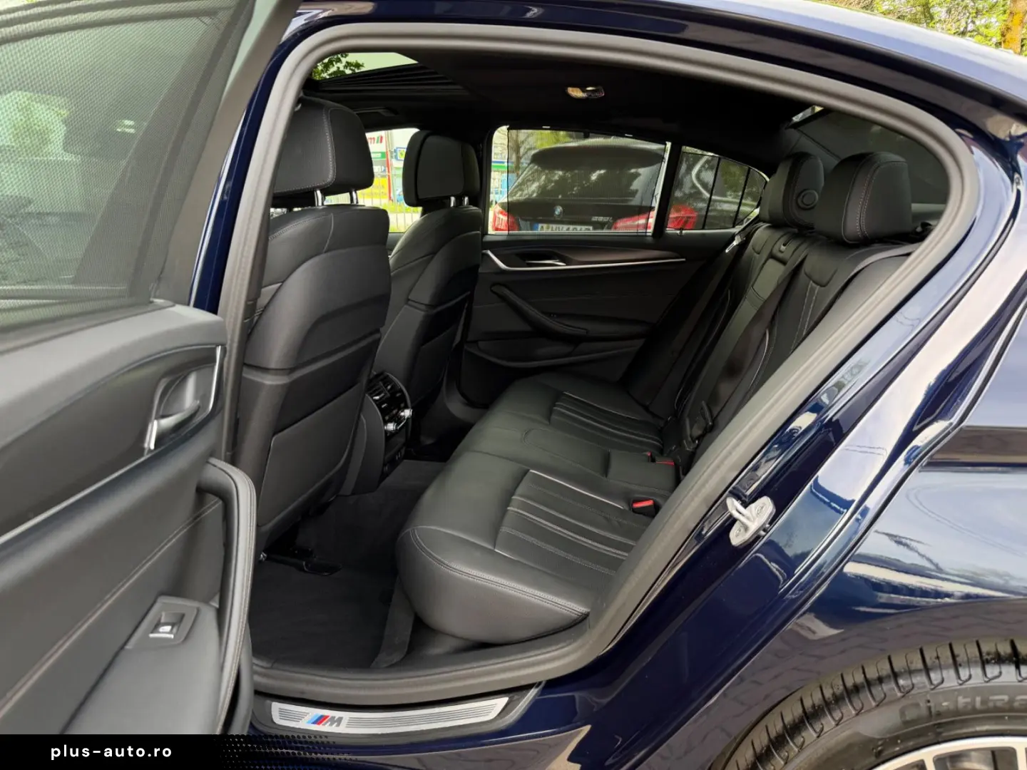 BMW 545e xDrive M-Sportpaket Laser Glasdach Massage
