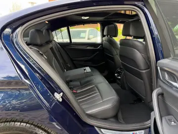 BMW 545e xDrive M-Sportpaket Laser Glasdach Massage
