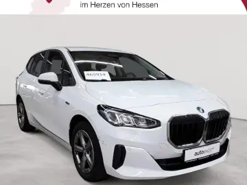 BMW 230e xDrive Active Tourer Aut. Navi AHK