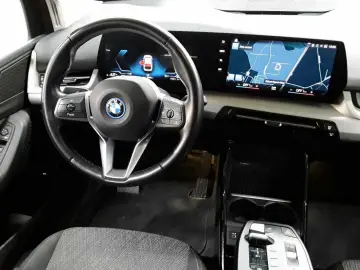 BMW 230e xDrive Active Tourer Aut. Navi AHK