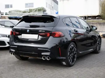 BMW 135 xDrive PANO HUD 360  LED ACC NAVI H K SHZ