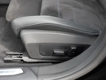 BMW 135 xDrive PANO HUD 360  LED ACC NAVI H K SHZ