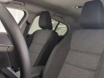 BMW 123 xDrive Navi LED AHK DrAs Komfzg PaAs H&K Nav