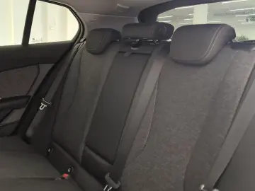 BMW 123 xDrive Navi LED AHK DrAs Komfzg PaAs H&K Nav