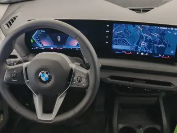 BMW 123 xDrive Navi LED AHK DrAs Komfzg PaAs H&K Nav