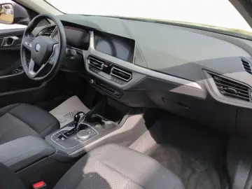 BMW 120d xDrive Advantage LiveProf Tempo LED PDC SHZ