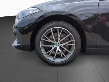 BMW 120d xDrive Advantage LiveProf Tempo LED PDC SHZ