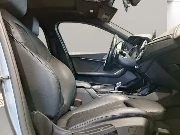 BMW 120d xDrive M Sport AHK LiveCockpitProf PDC LED