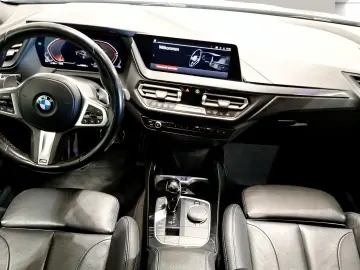 BMW 120d xDrive M Sport AHK LiveCockpitProf PDC LED