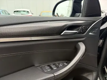 BMW X3 M40d HUD Laser ACC 20´´ PA  Sitzbelüftung