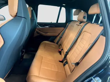 BMW X3 M40d Pano HUD H&K DrAssProf ParkAss